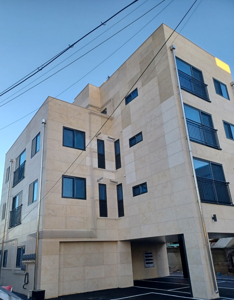 신대동 347-6번지 근생 및 다가구주택